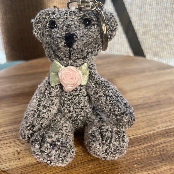 Kuddle Me Toys Keychain Bear With Pink Rose Bow And Brown Buttons. 2000 Vtg - Picture 1 of 8